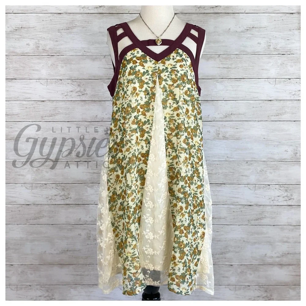 Ryu 70s Cage Flowers and Lace Midi Dress - Picture 5 of 12